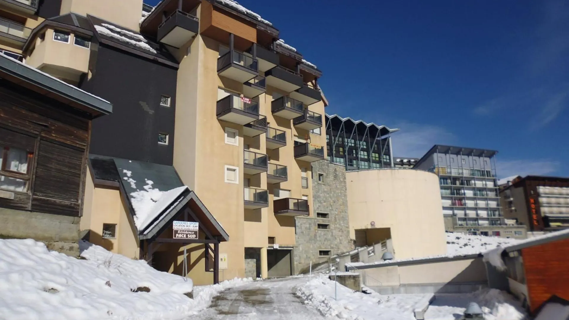 Appartement 6 Pers, Balcon, Pistes, Parking Couvert, Centre Station - Fr-1-404-203 La Mongie 0*,  France